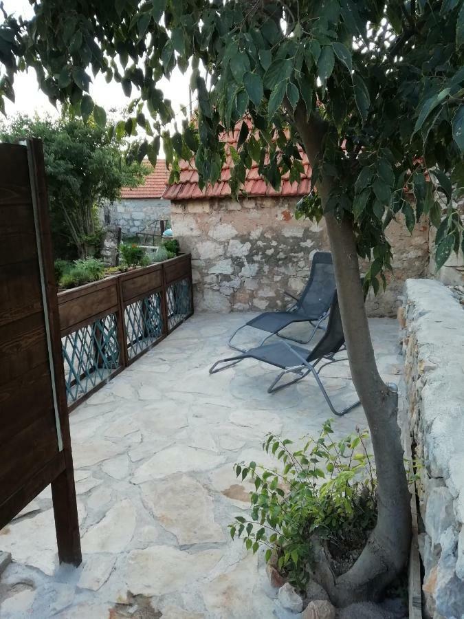 Krka Waterfalls Stonehouse Roko Lozovac Esterno foto